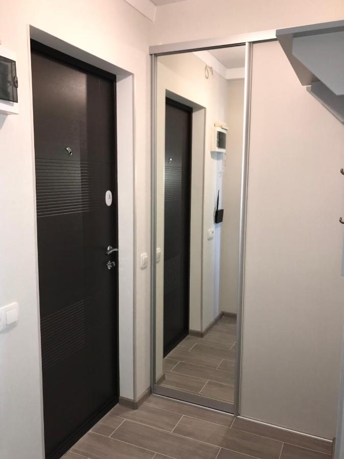 Metro Minska Apartment